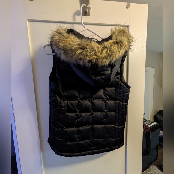 Faux Fur Hooded Puffer Vest - Picture 2 of 4